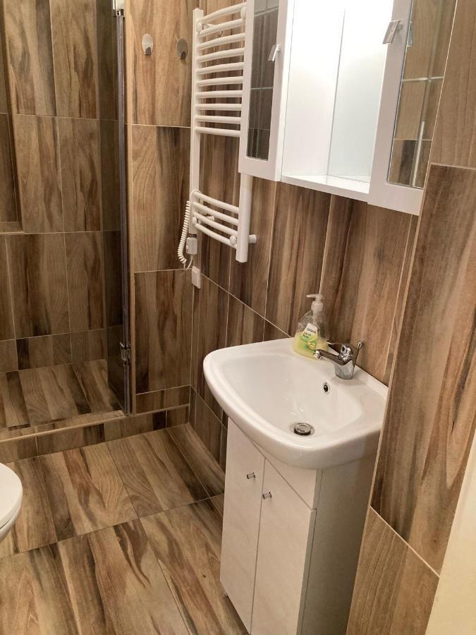 Roland Apartmant Zuglo Budapest Exteriör bild
