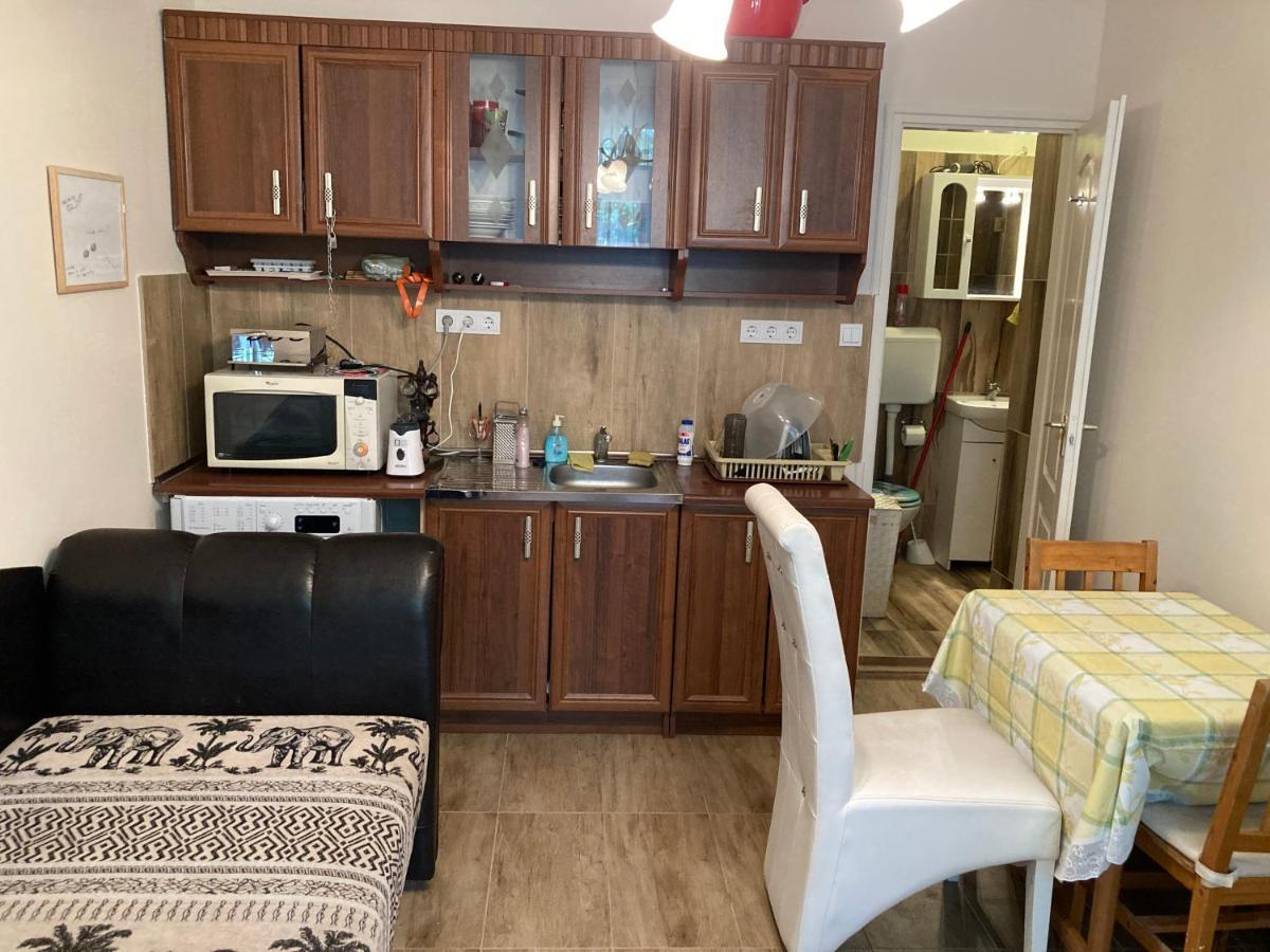 Roland Apartmant Zuglo Budapest Exteriör bild
