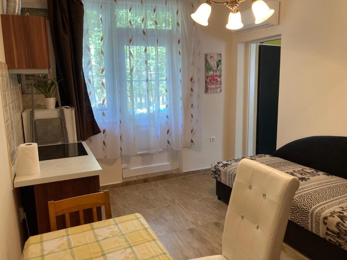 Roland Apartmant Zuglo Budapest Exteriör bild