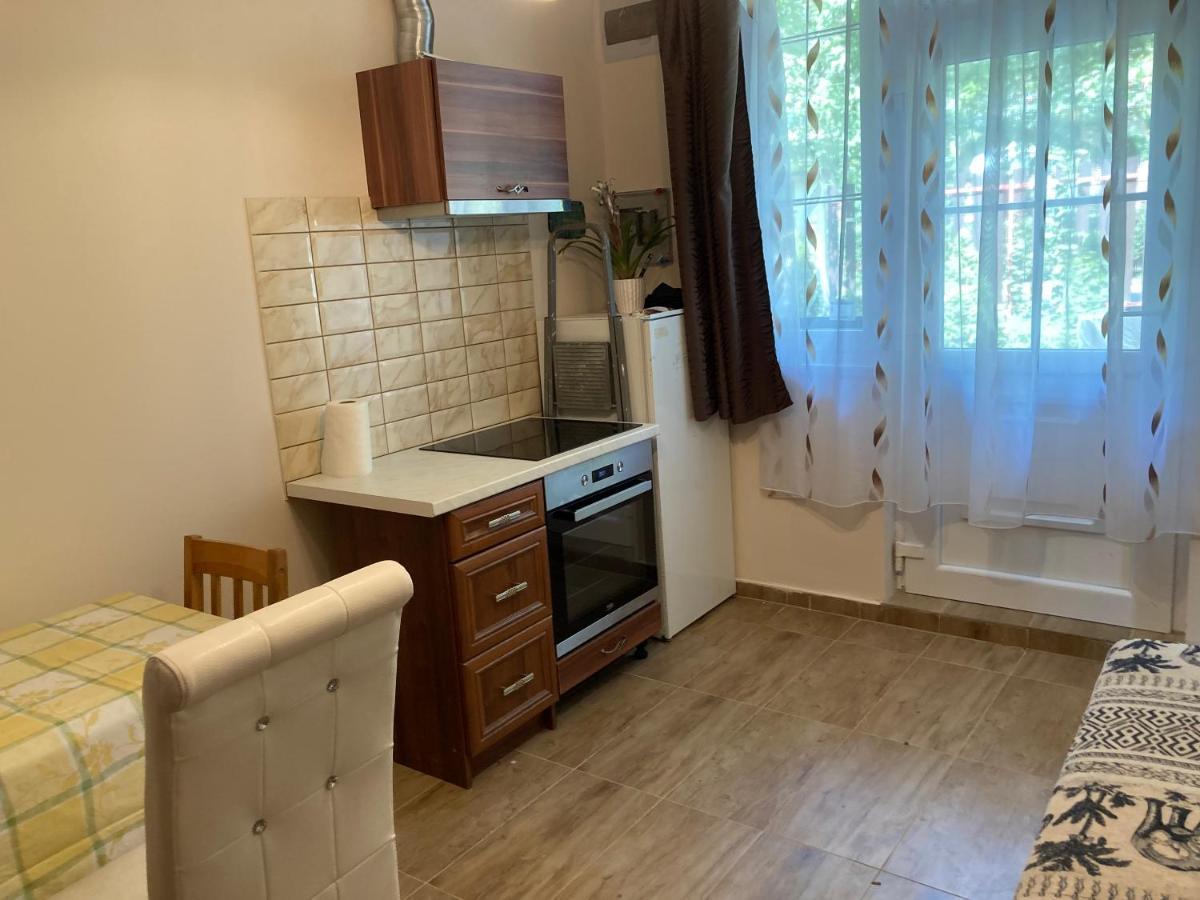 Roland Apartmant Zuglo Budapest Exteriör bild