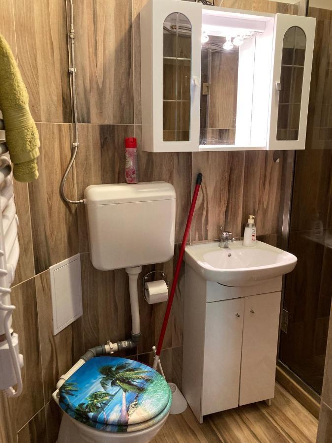 Roland Apartmant Zuglo Budapest Exteriör bild