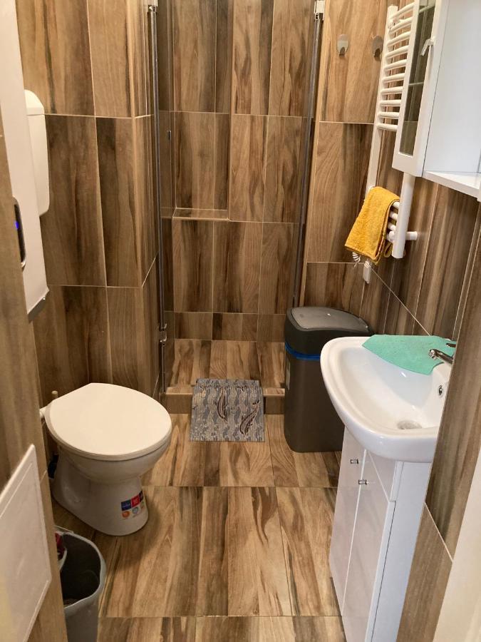 Roland Apartmant Zuglo Budapest Exteriör bild