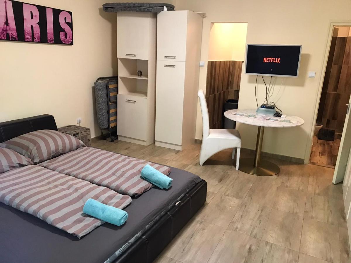 Roland Apartmant Zuglo Budapest Exteriör bild