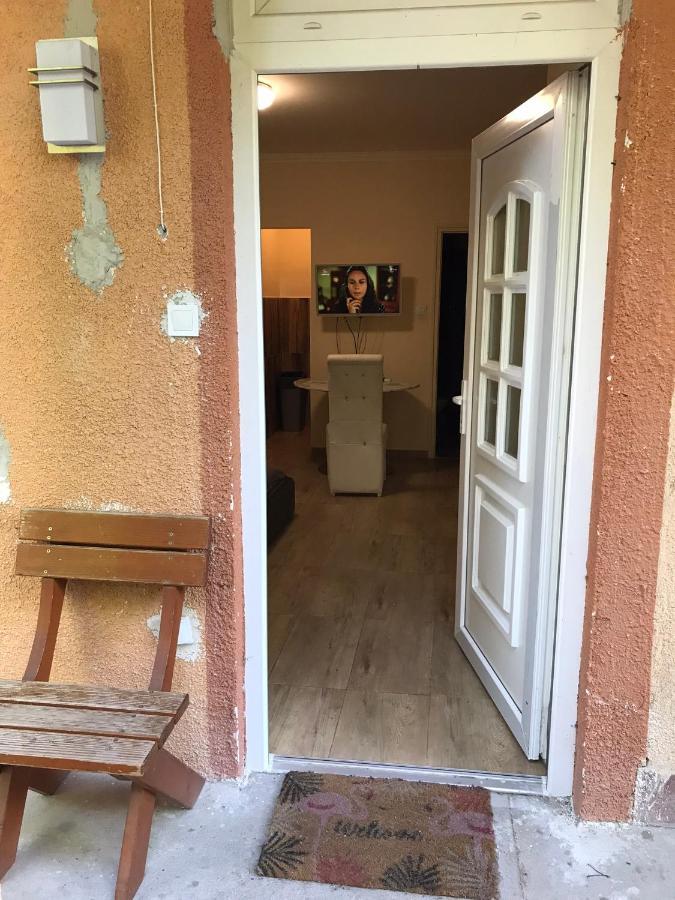 Roland Apartmant Zuglo Budapest Exteriör bild
