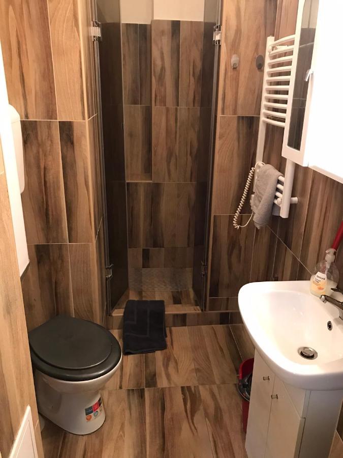Roland Apartmant Zuglo Budapest Exteriör bild